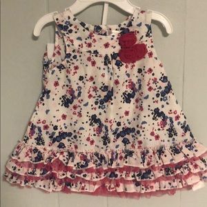 Super-cute floral dress with matching bloomers 🌺